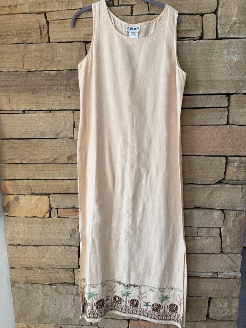 VTG Linen Sleeveless Maxi Dress with Embroidered Elephants & Palm Trees on Hem